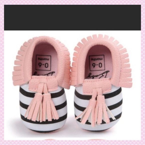 🎉HP🎉 NWT, Infant-Toddler Pink & Black Striped Moccasins: 6-18 month sizes - Picture 3 of 3